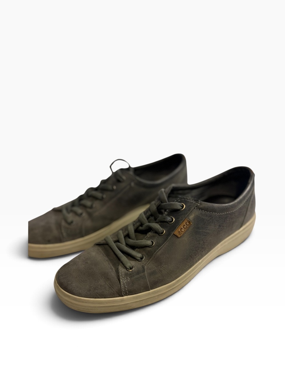 ECCO Men’s Size 10 EU 44 Gray Leather Low Top Casual Sneakers Shoes